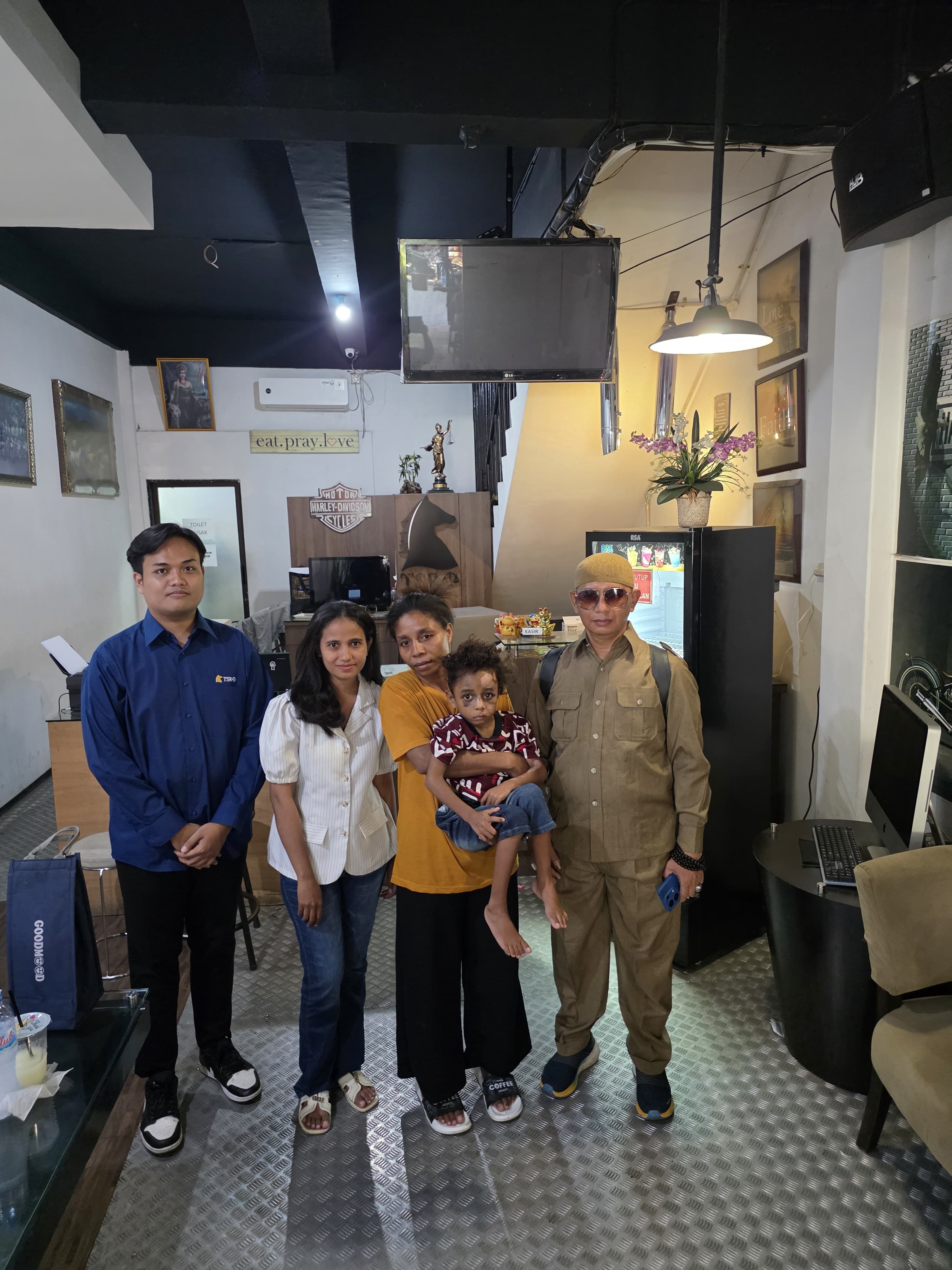 KECELAKAAN DI DEPAN HOTEL VASA, MARLINCE VIOLA (5) LUKA BERAT. IBU AJUKAN GUGATAN GANTI RUGI